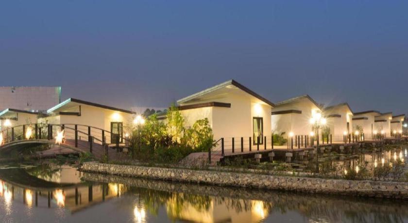 Bua Tara Resort Nong Prue Zewnętrze zdjęcie