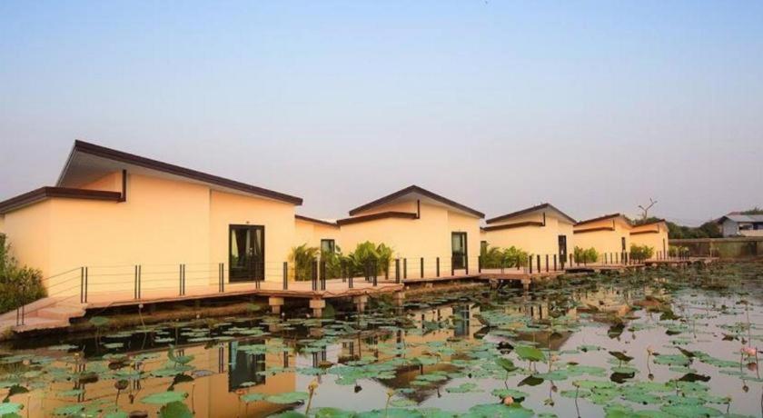 Bua Tara Resort Nong Prue Zewnętrze zdjęcie